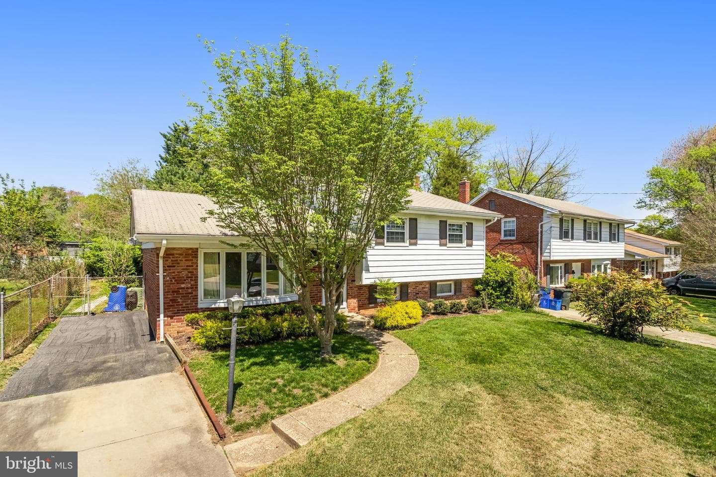 1109 Chiswell Lane photo 4