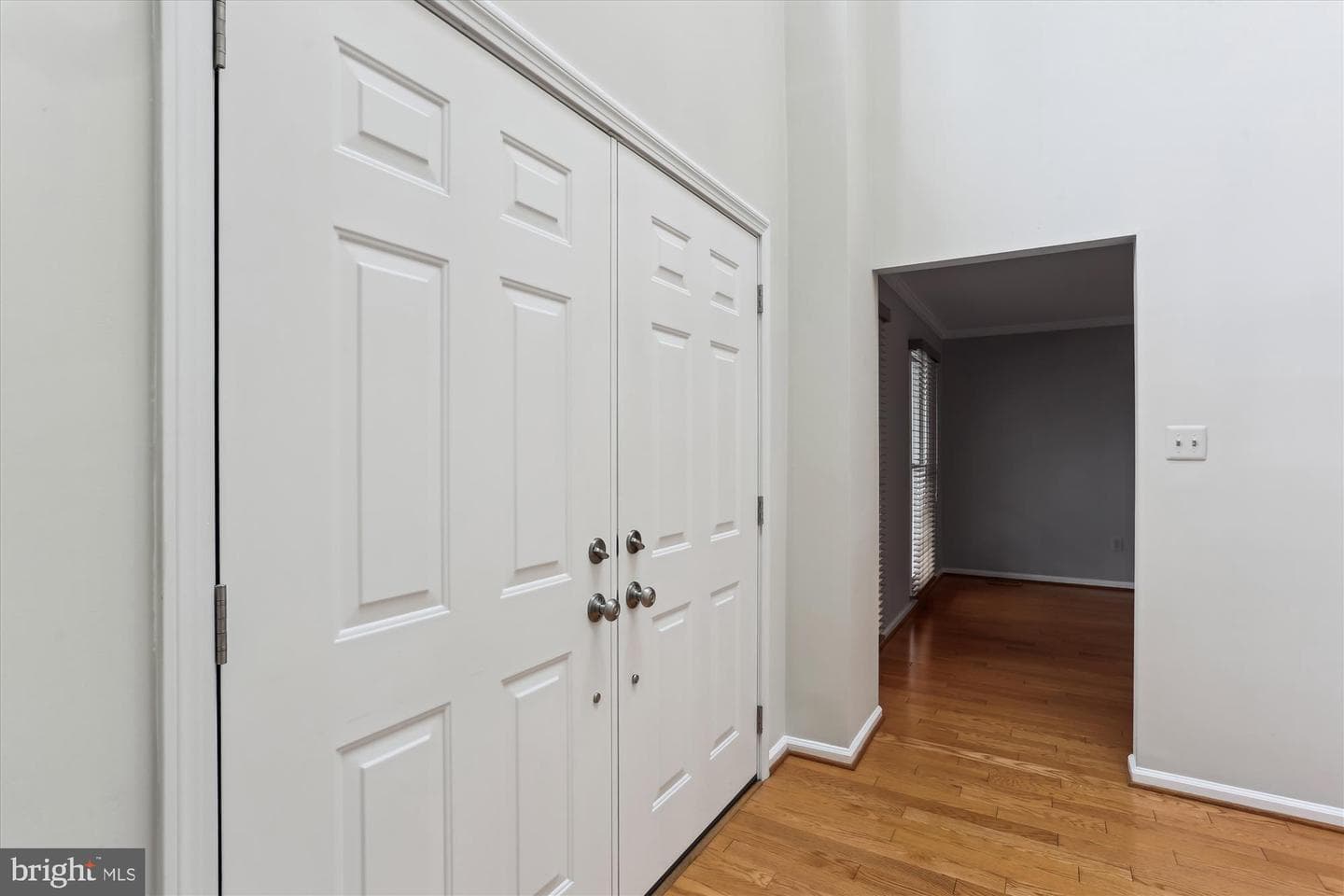 18565 Queen Elizabeth Drive photo 11