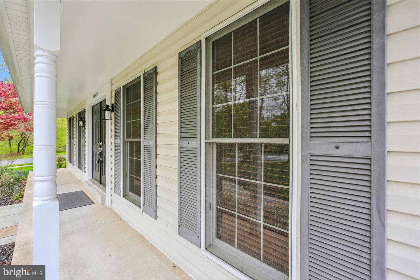 18565 Queen Elizabeth Drive photo 47