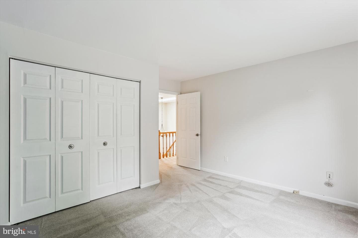 18565 Queen Elizabeth Drive photo 67