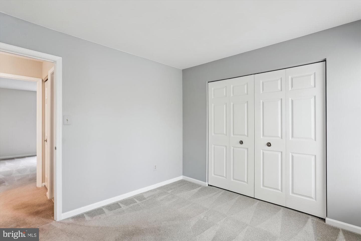 18565 Queen Elizabeth Drive photo 68
