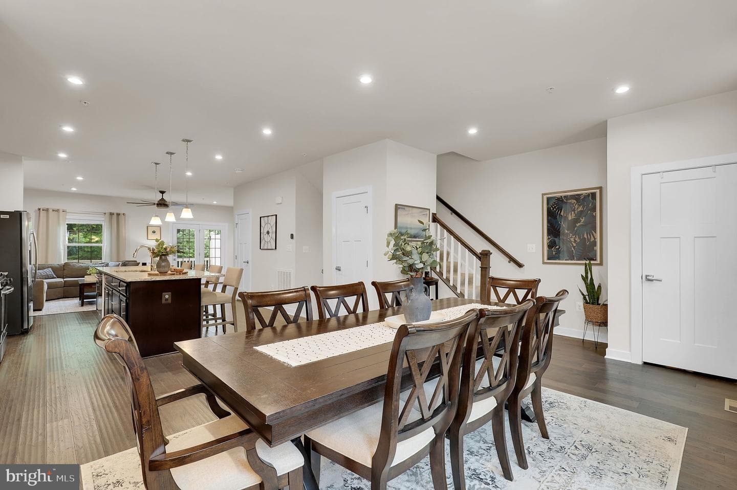 1617 Regent Manor Court photo 14
