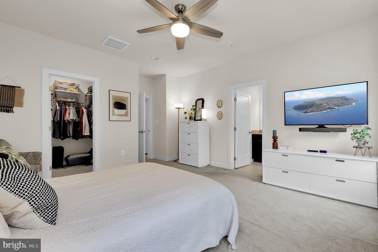 1617 Regent Manor Court photo 17