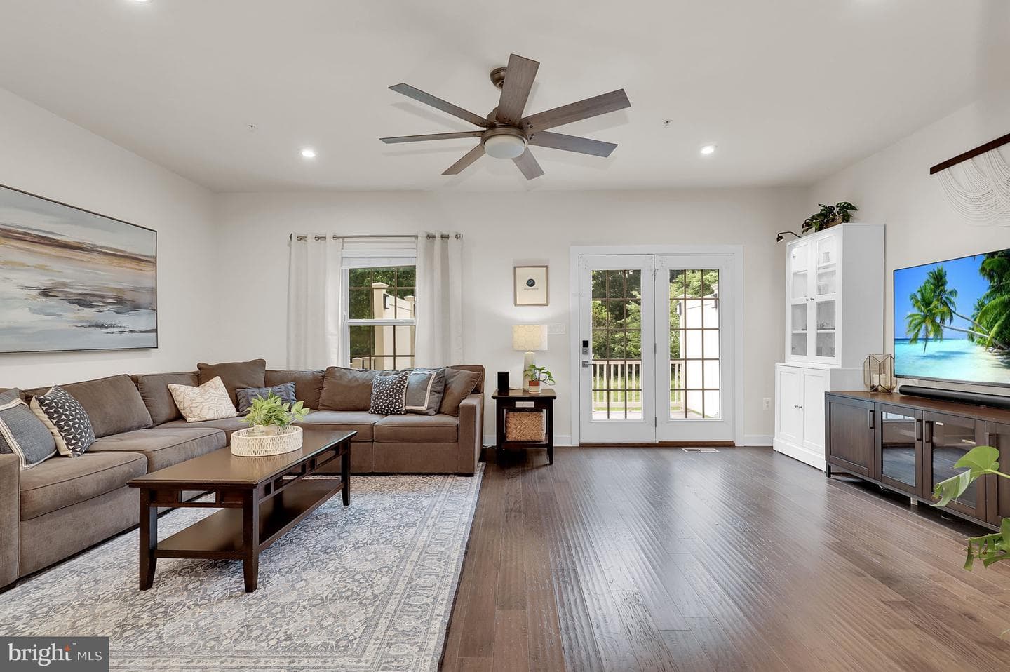 1617 Regent Manor Court photo 8