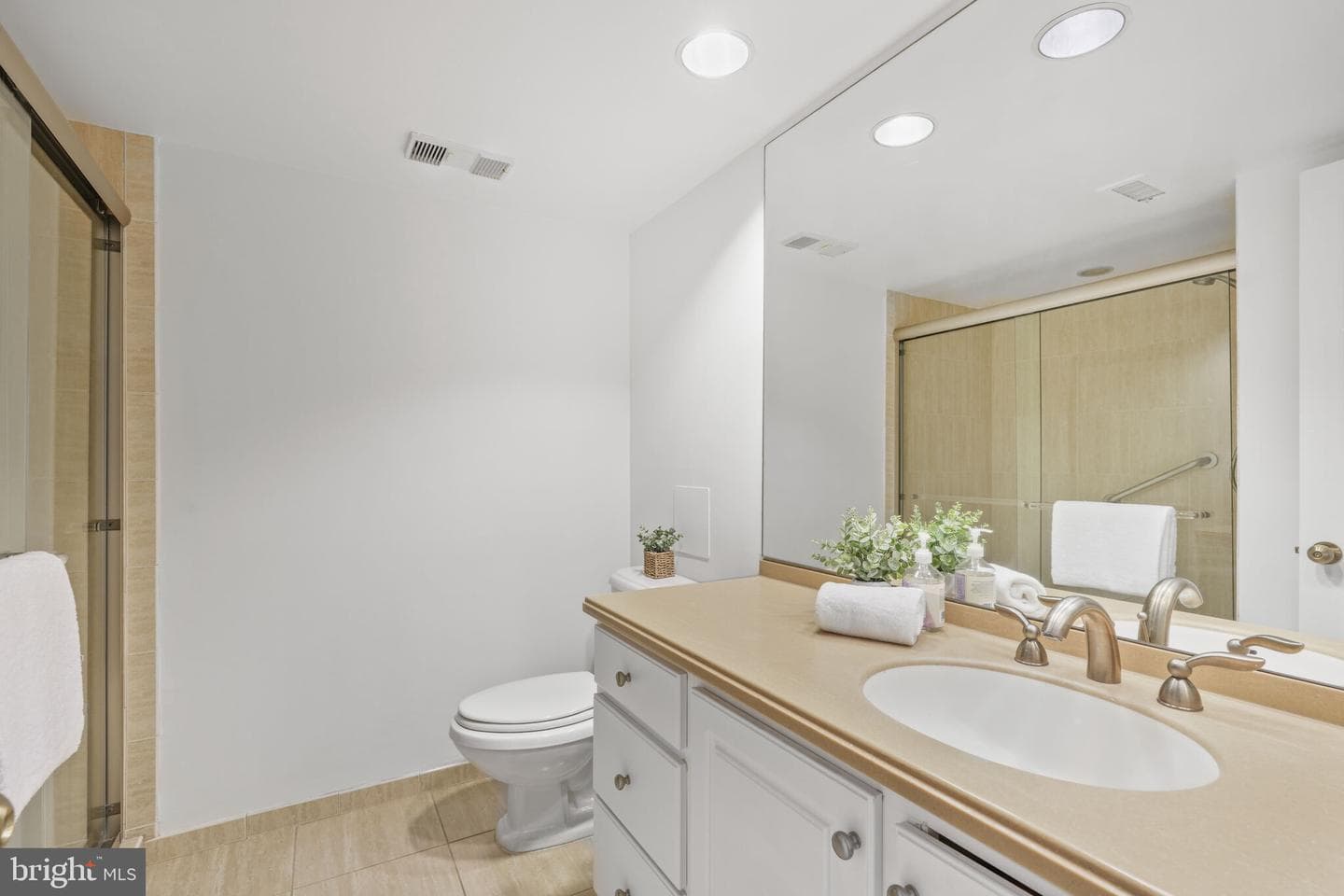 4550 N Park Avenue #311 photo 15