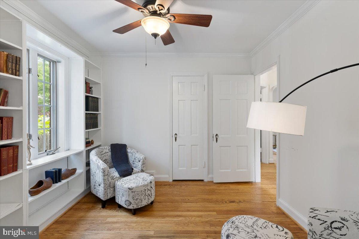 8904 Grant Street photo 15