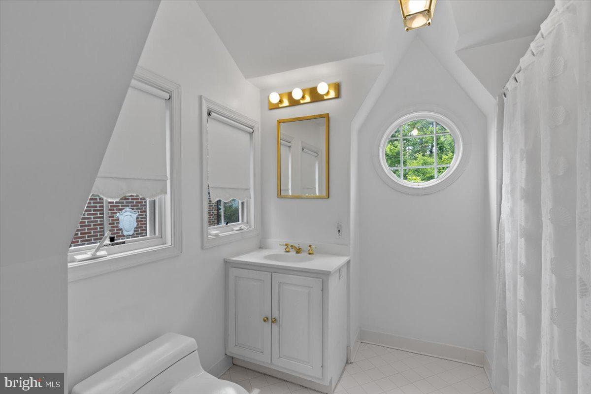 8904 Grant Street photo 26