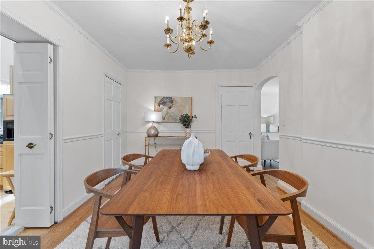8904 Grant Street photo 5