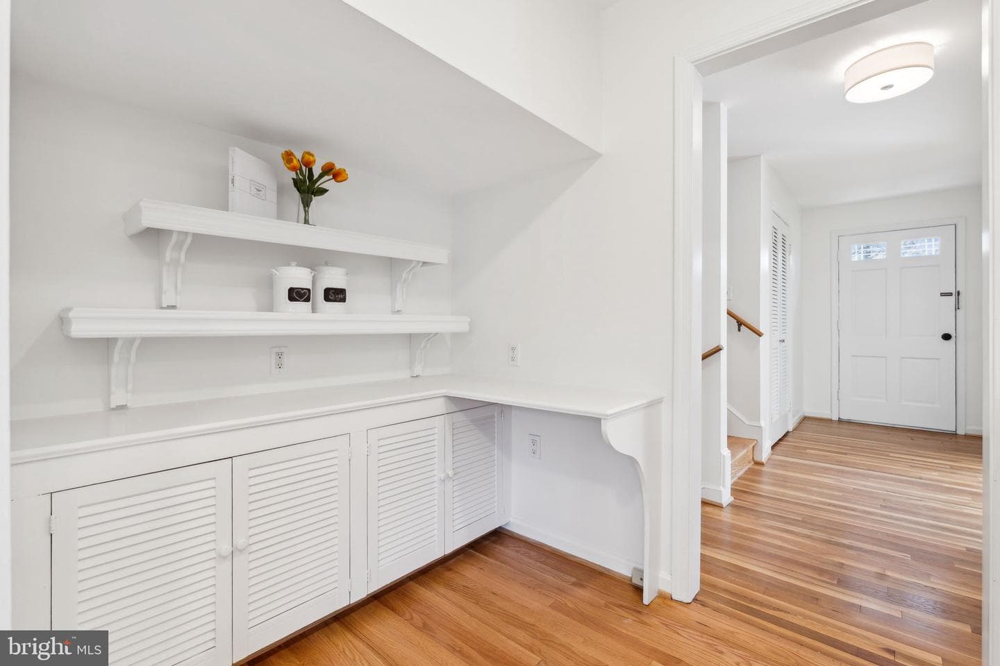 9505 Seddon Court photo 11