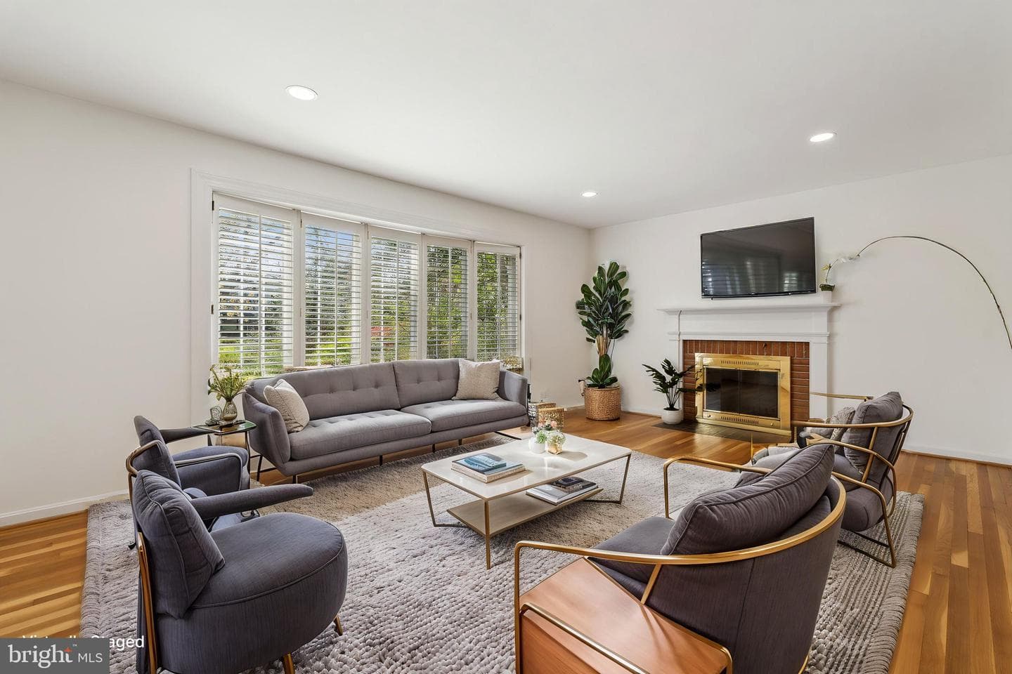 9505 Seddon Court photo 4