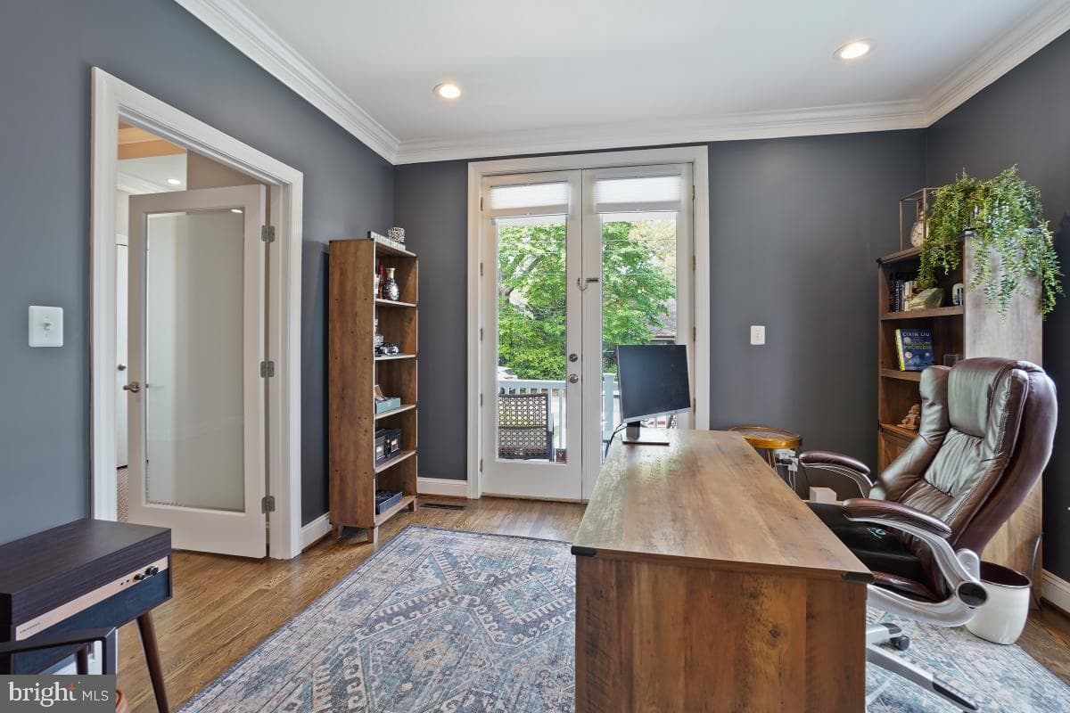 8903 Hempstead Avenue photo 21