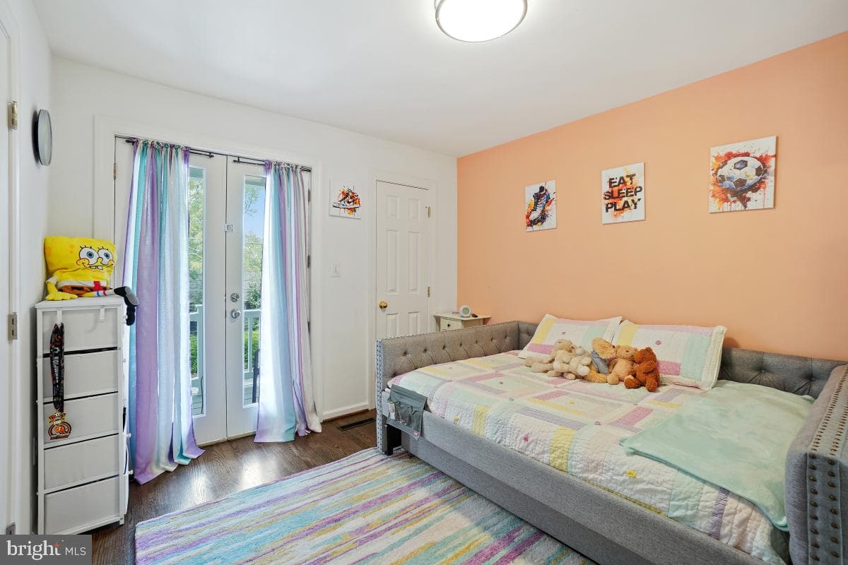 8903 Hempstead Avenue photo 24