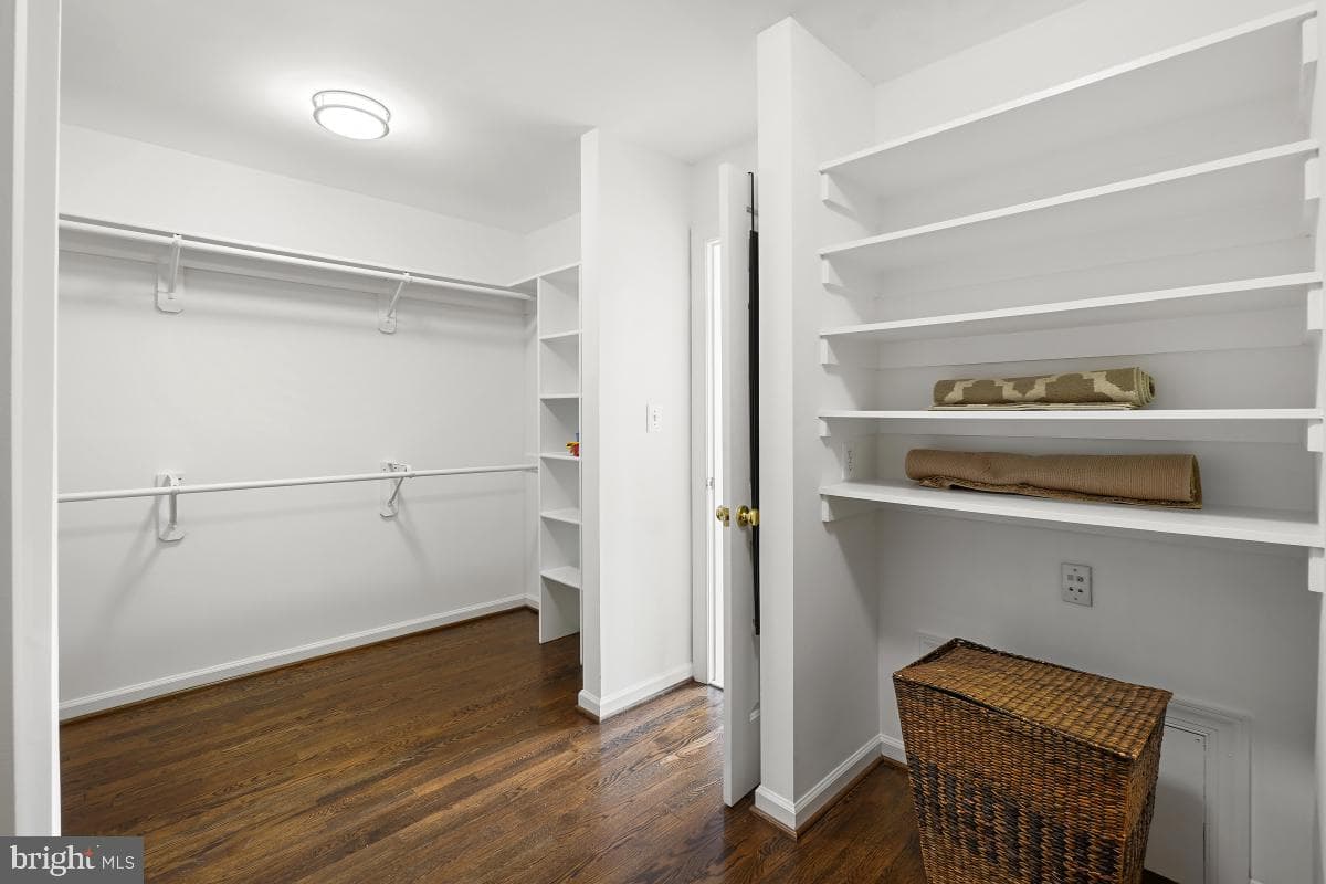 8903 Hempstead Avenue photo 30