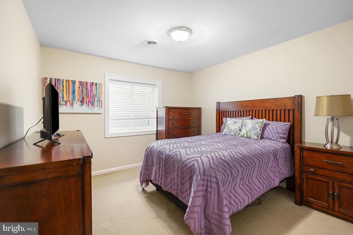 8903 Hempstead Avenue photo 35