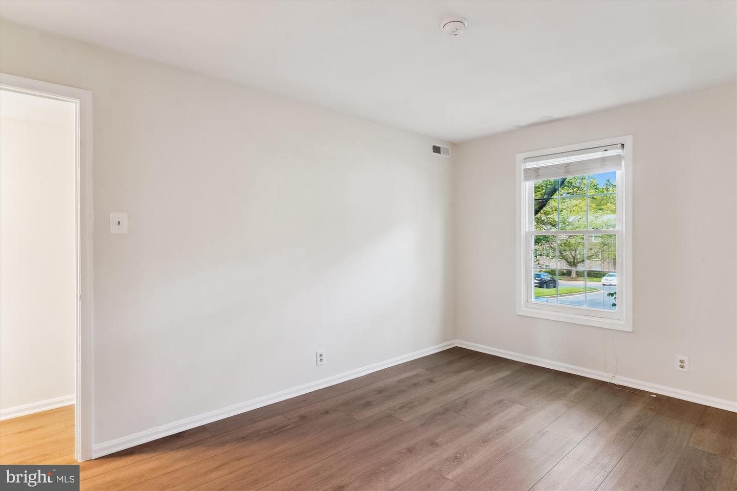 808 Quince Orchard Boulevard #808-10 photo 22