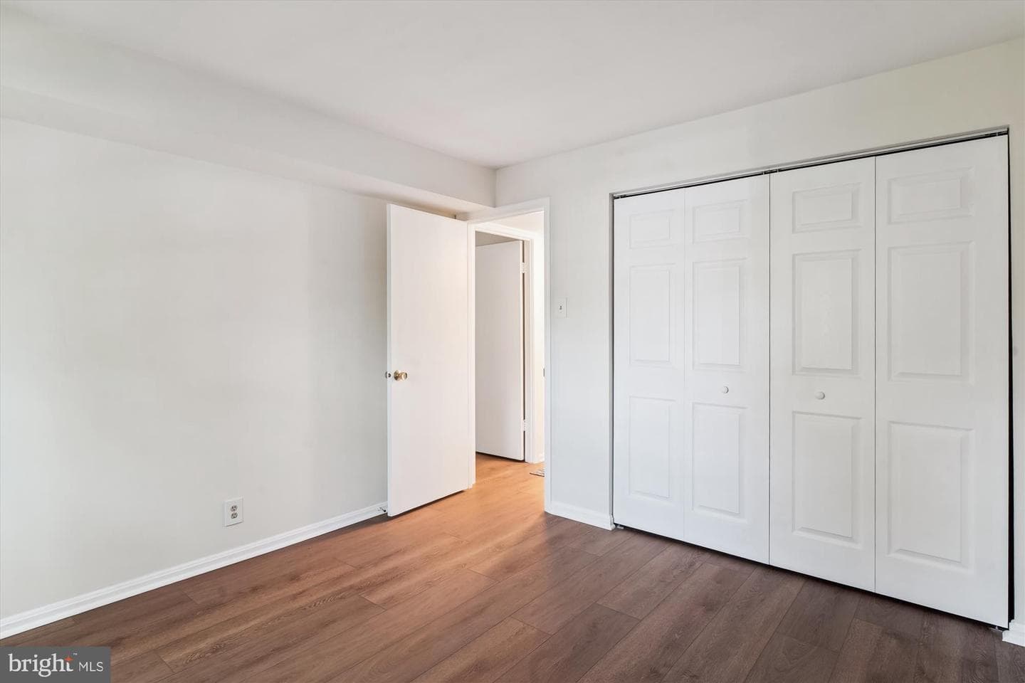 808 Quince Orchard Boulevard #808-10 photo 25