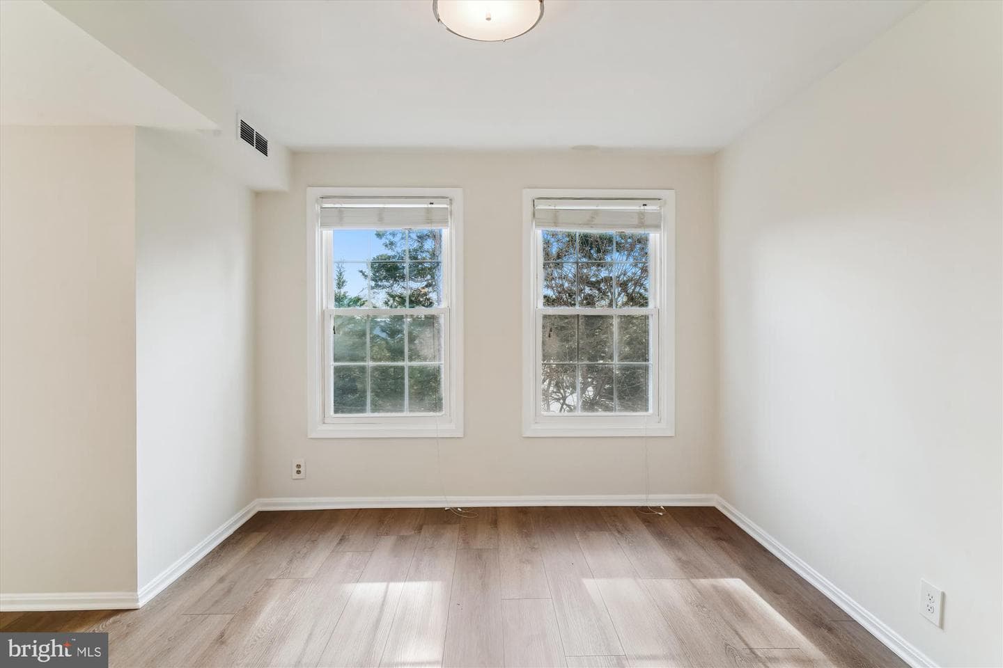 808 Quince Orchard Boulevard #808-10 photo 9