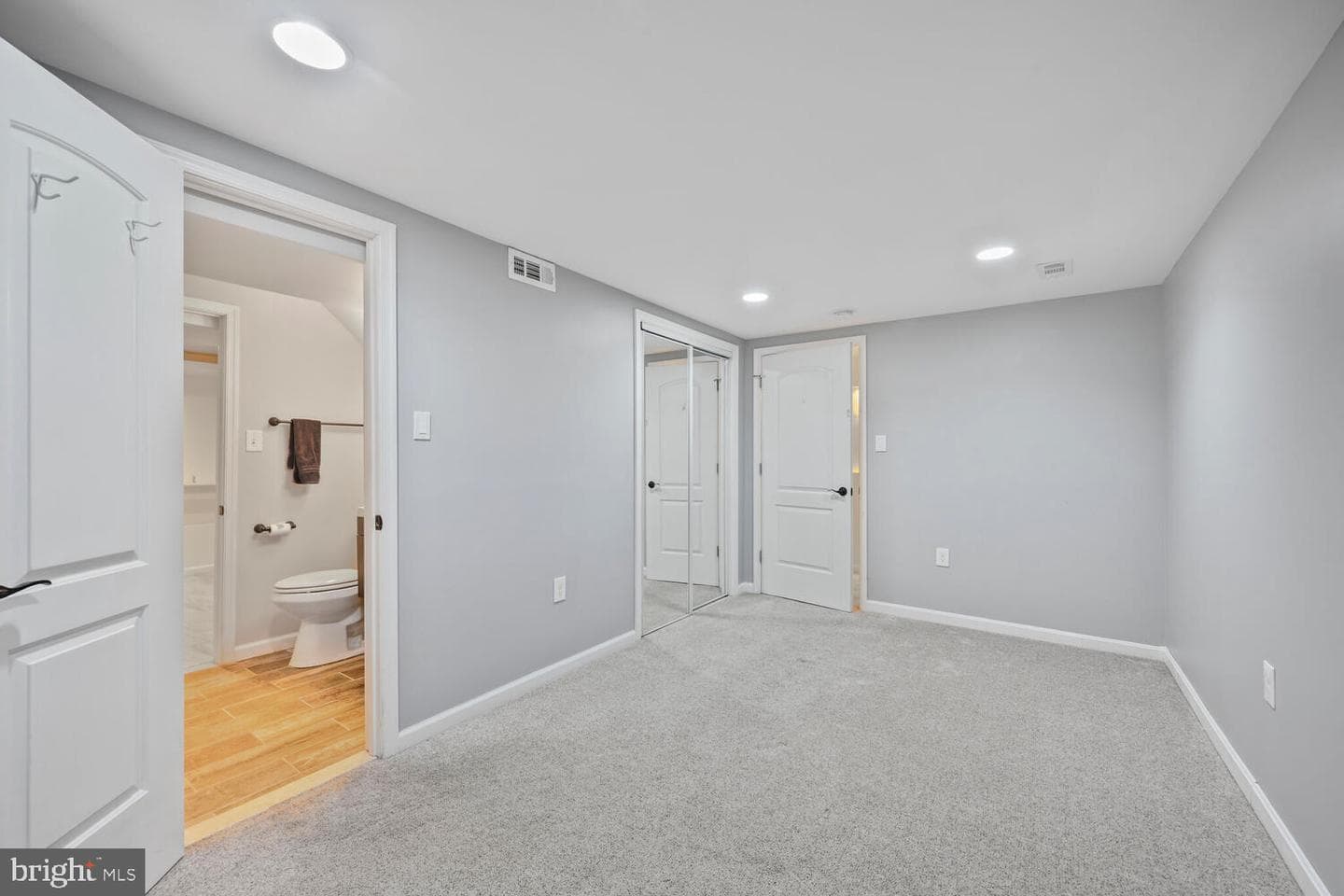 7215 Garland Avenue photo 32