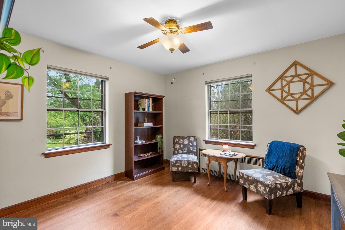 7032 Warfield Road photo 14