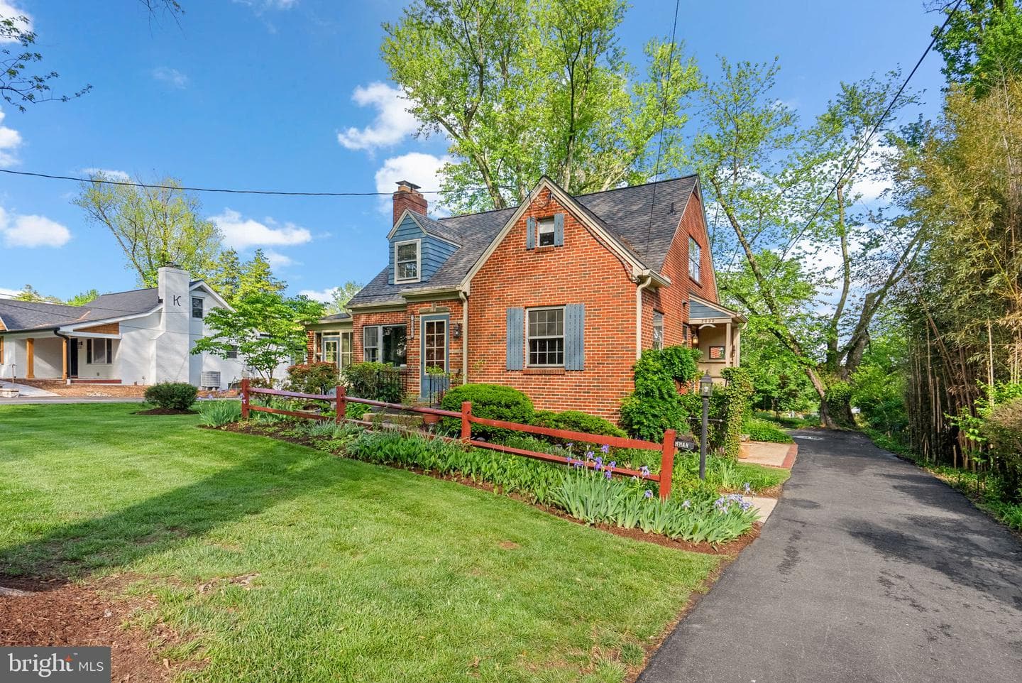 7032 Warfield Road photo 28