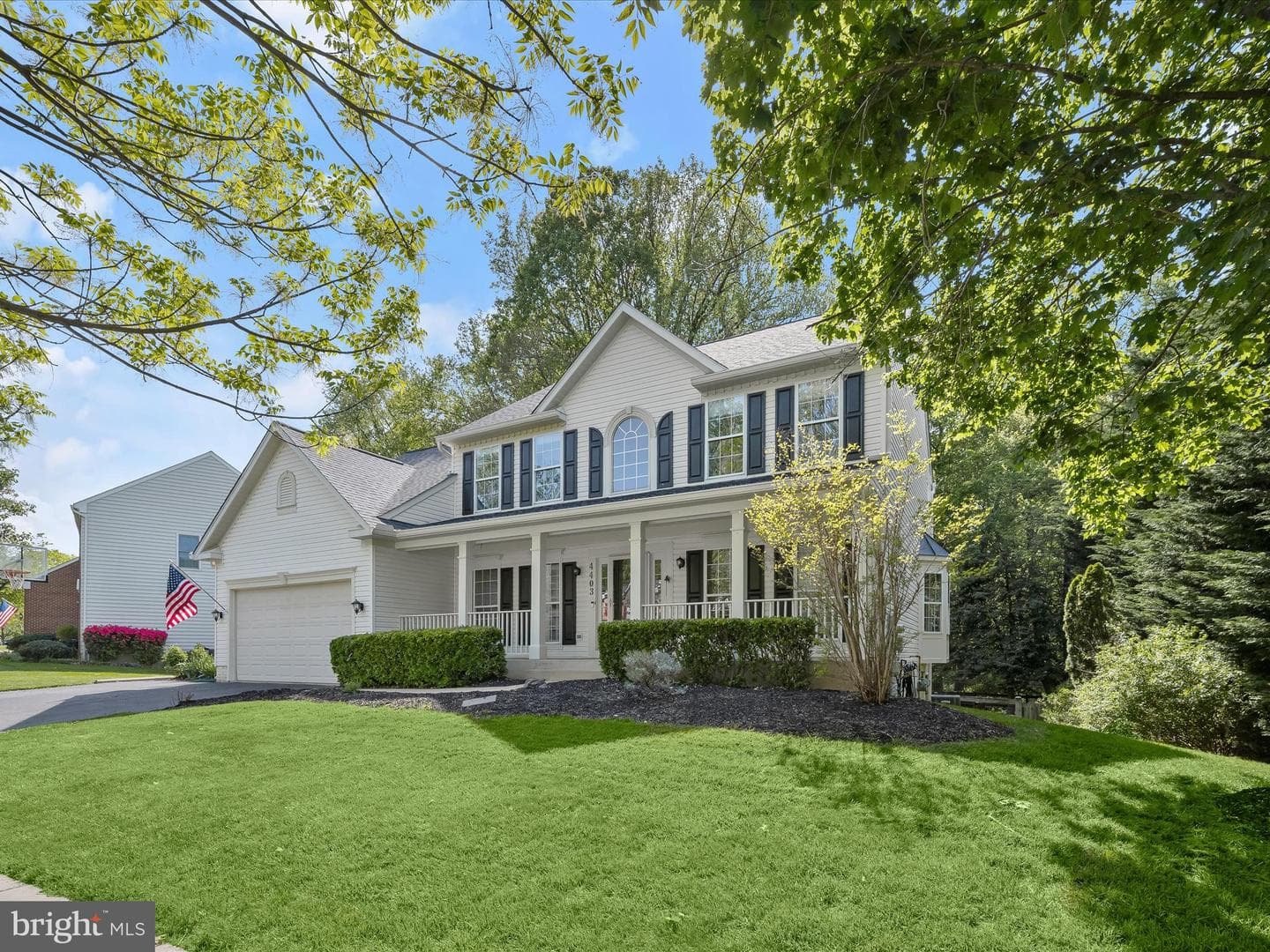 4403 Winding Oak Drive photo 2