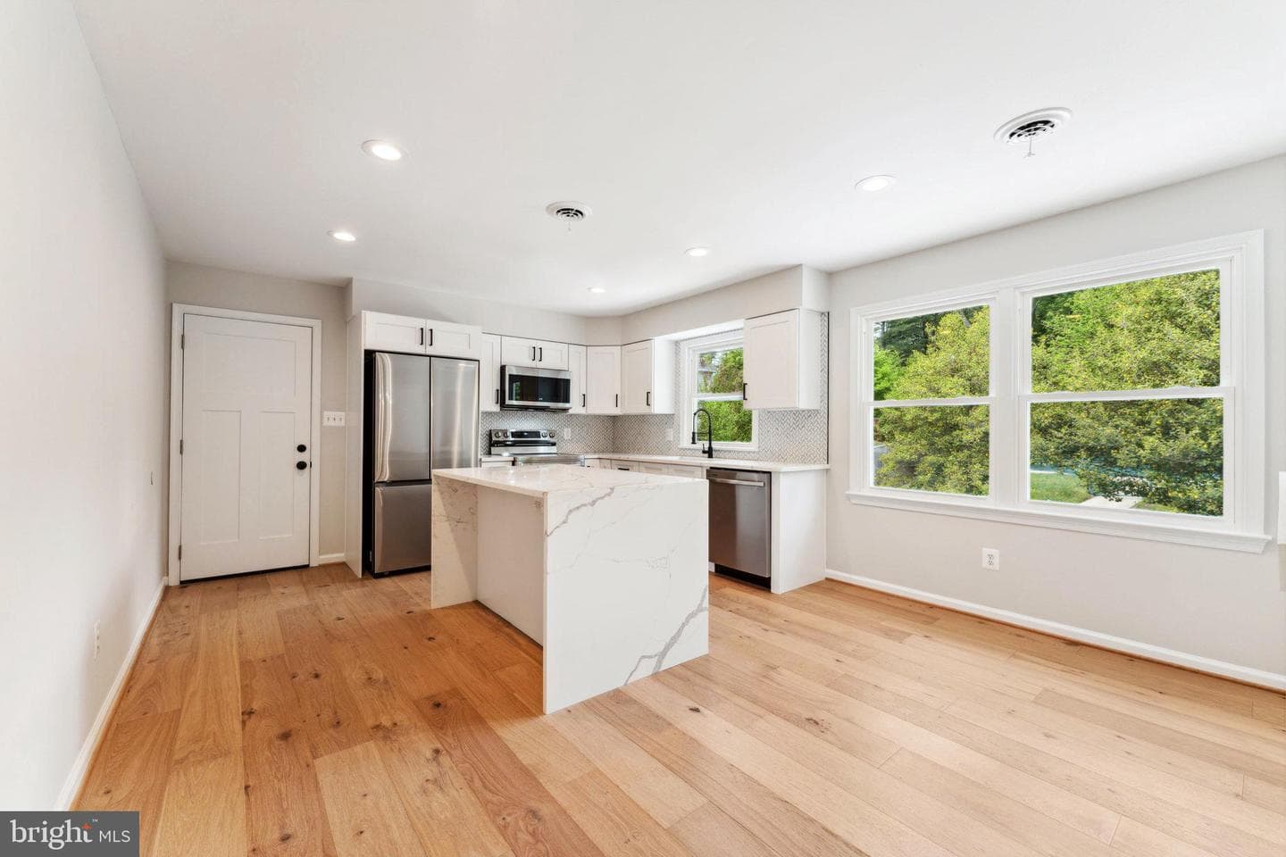 17708 Tree Lawn Drive photo 6