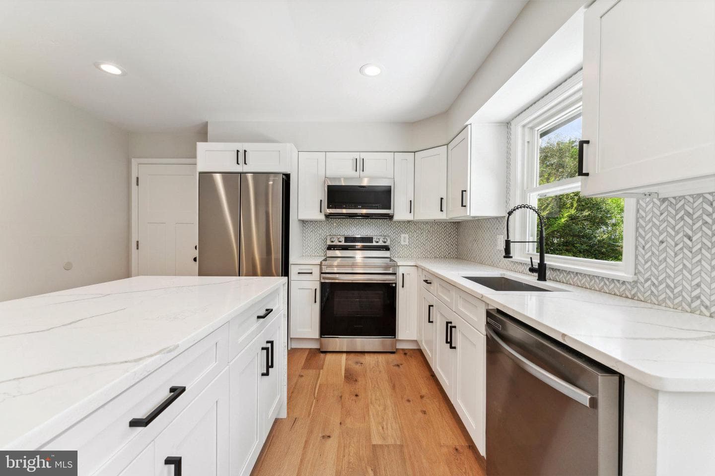 17708 Tree Lawn Drive photo 8