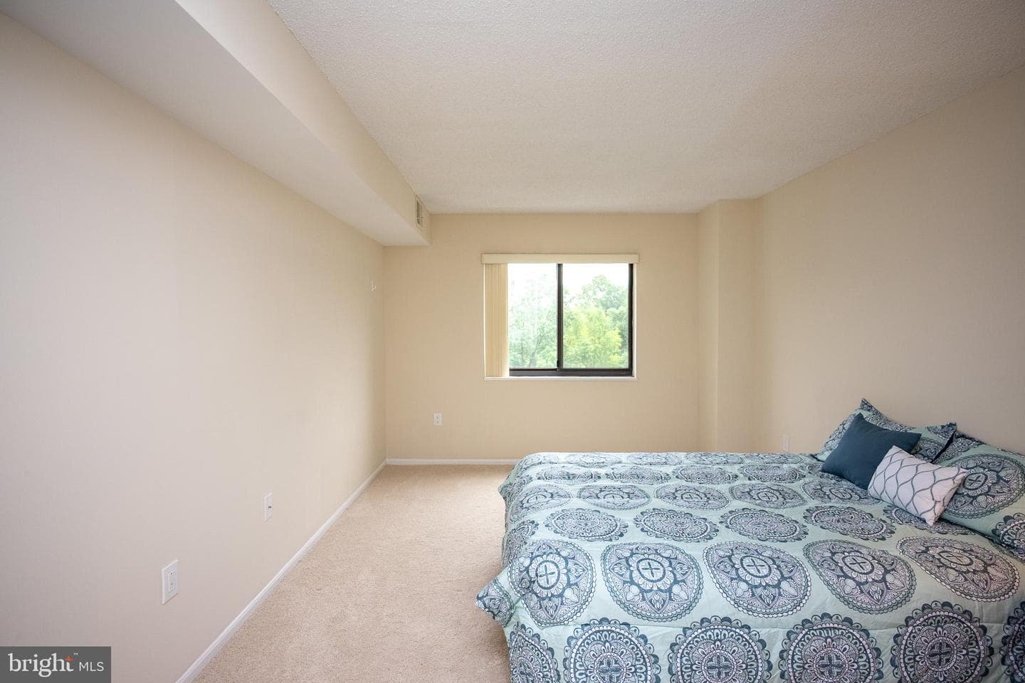 15115 Interlachen Drive #3-625 photo 2