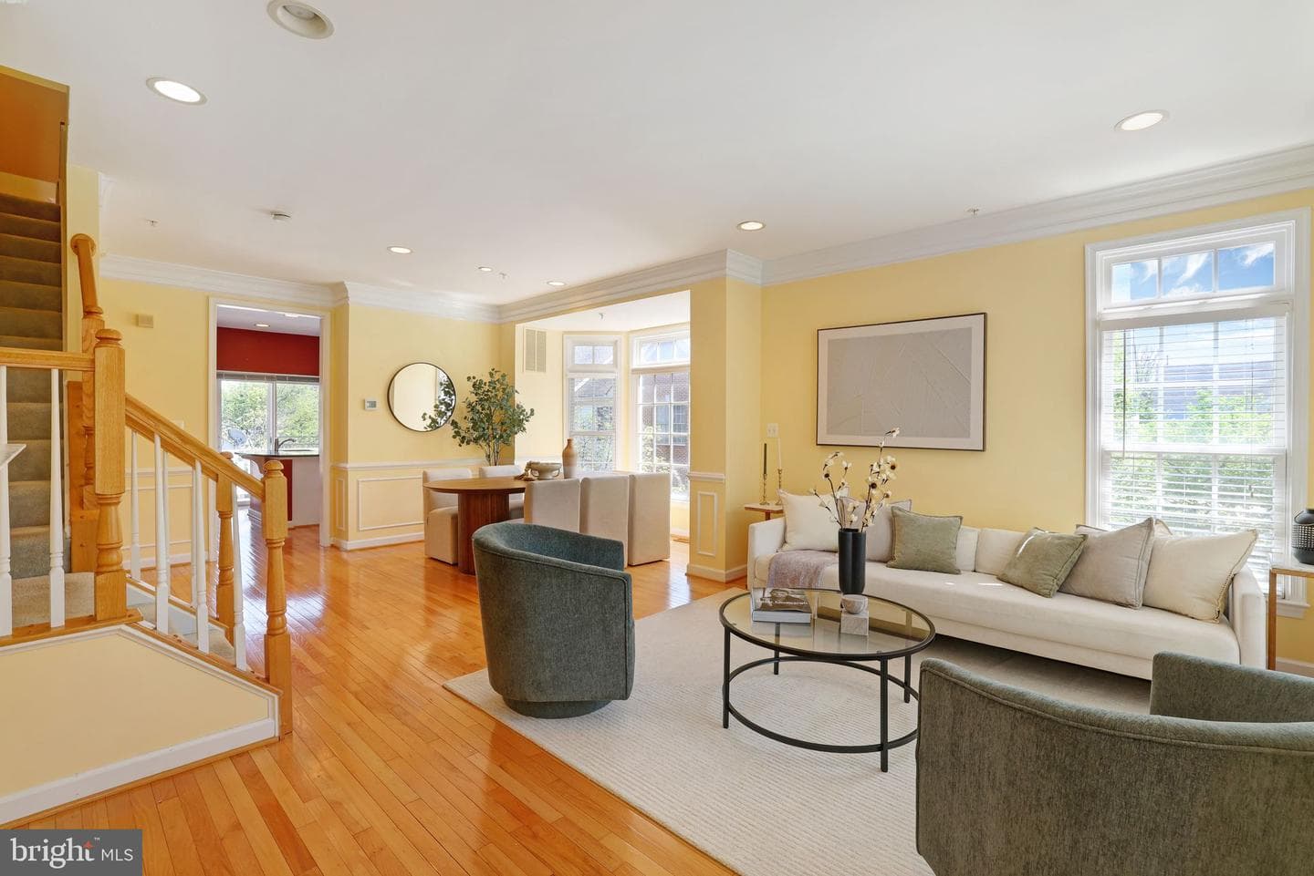 302 Fallsgrove Drive photo 10