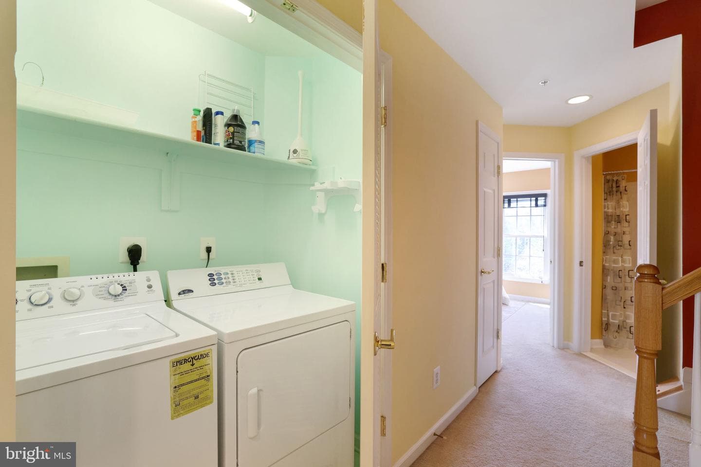 302 Fallsgrove Drive photo 40