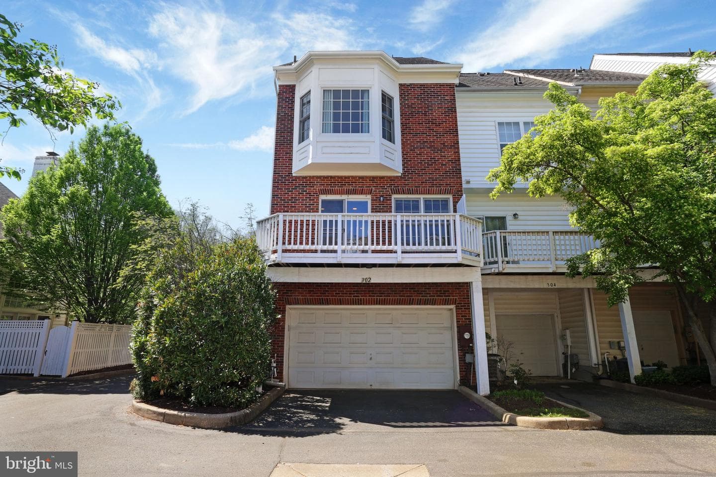 302 Fallsgrove Drive photo 53