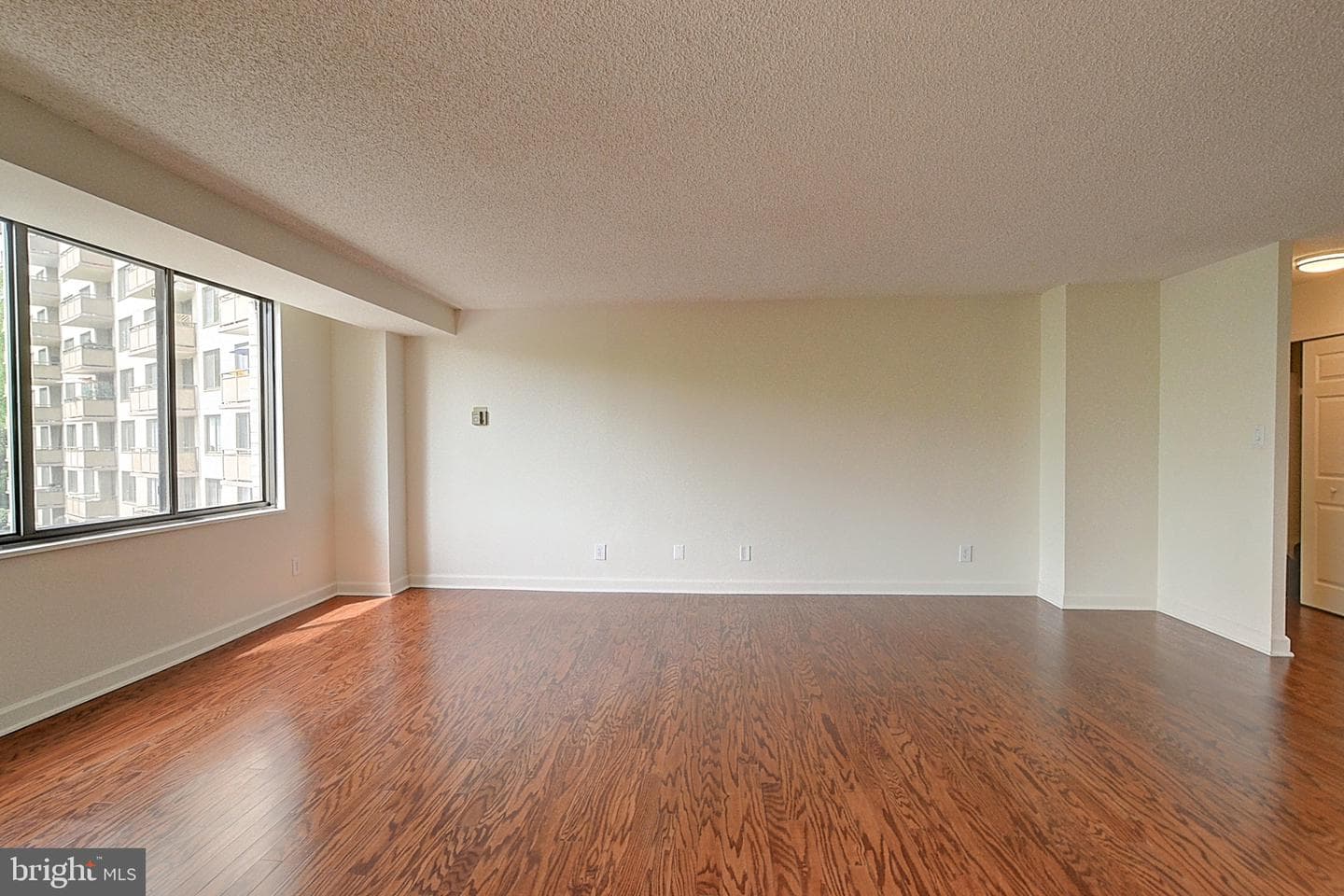 5225 Pooks Hill Road #416s photo 4