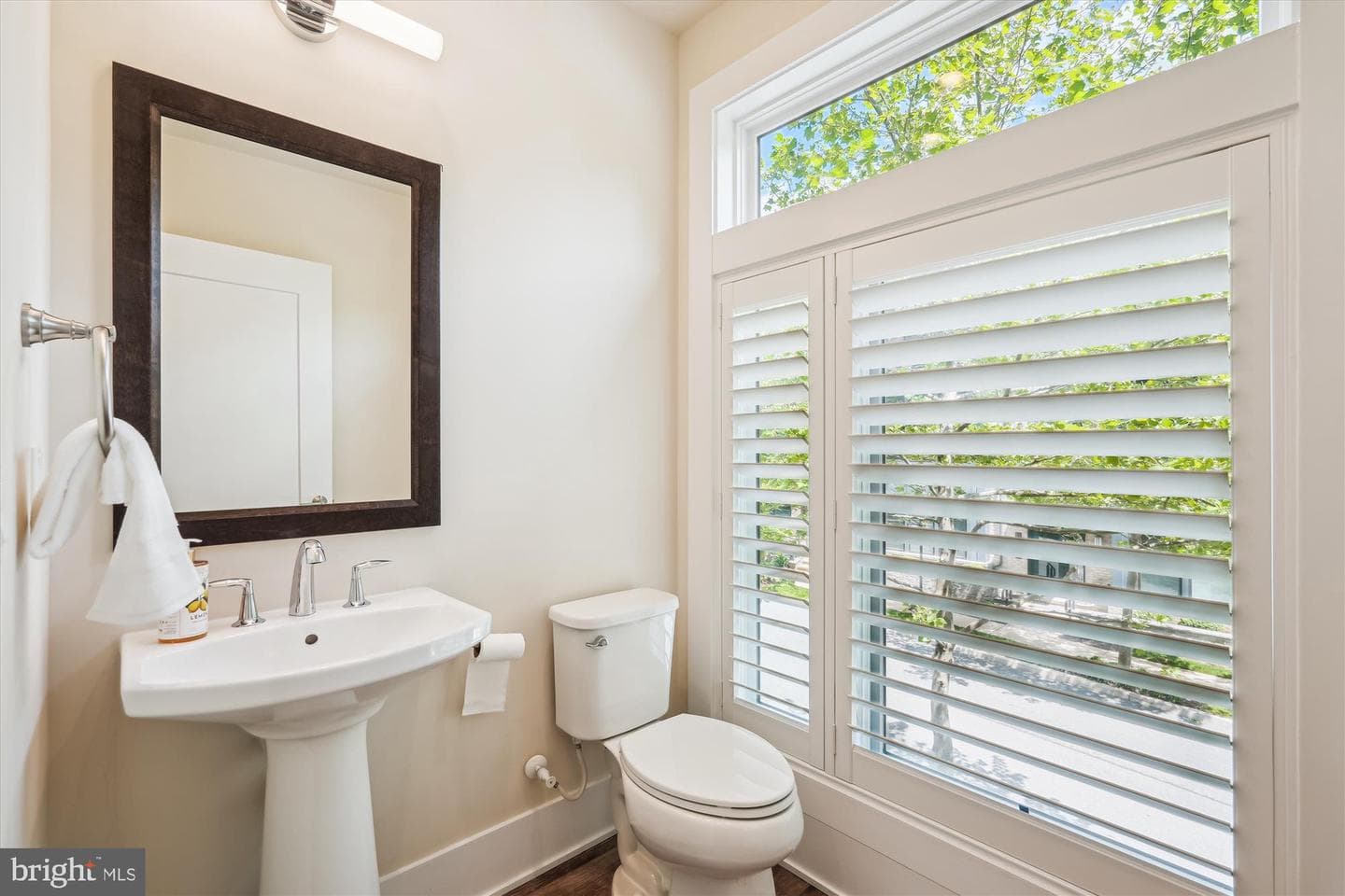10010 Laureate Way photo 33