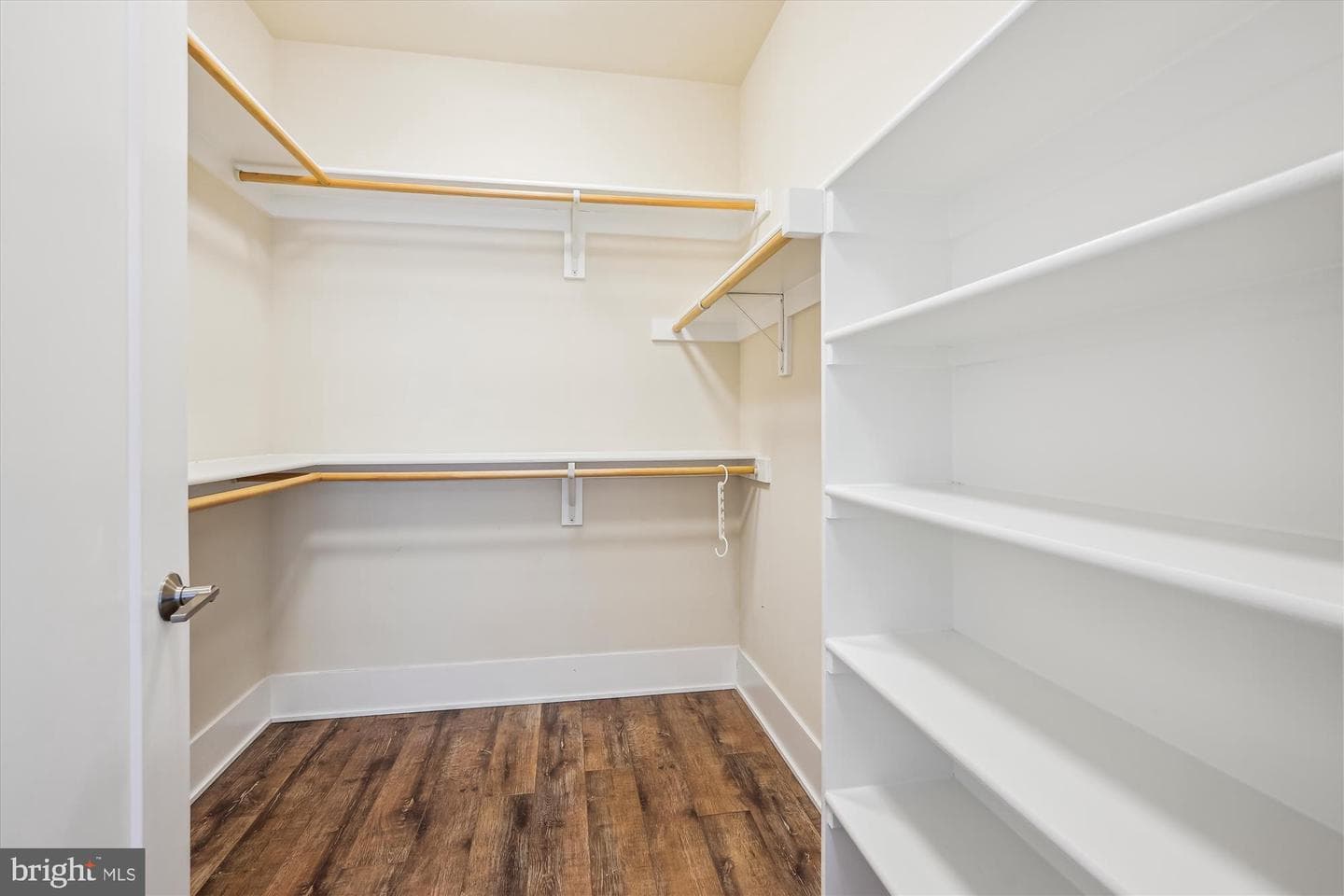 10010 Laureate Way photo 38