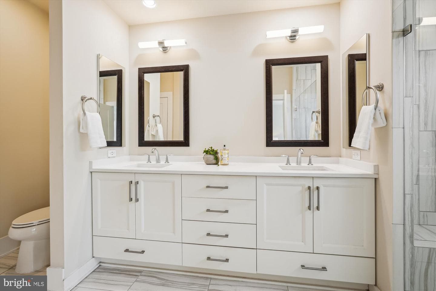10010 Laureate Way photo 40