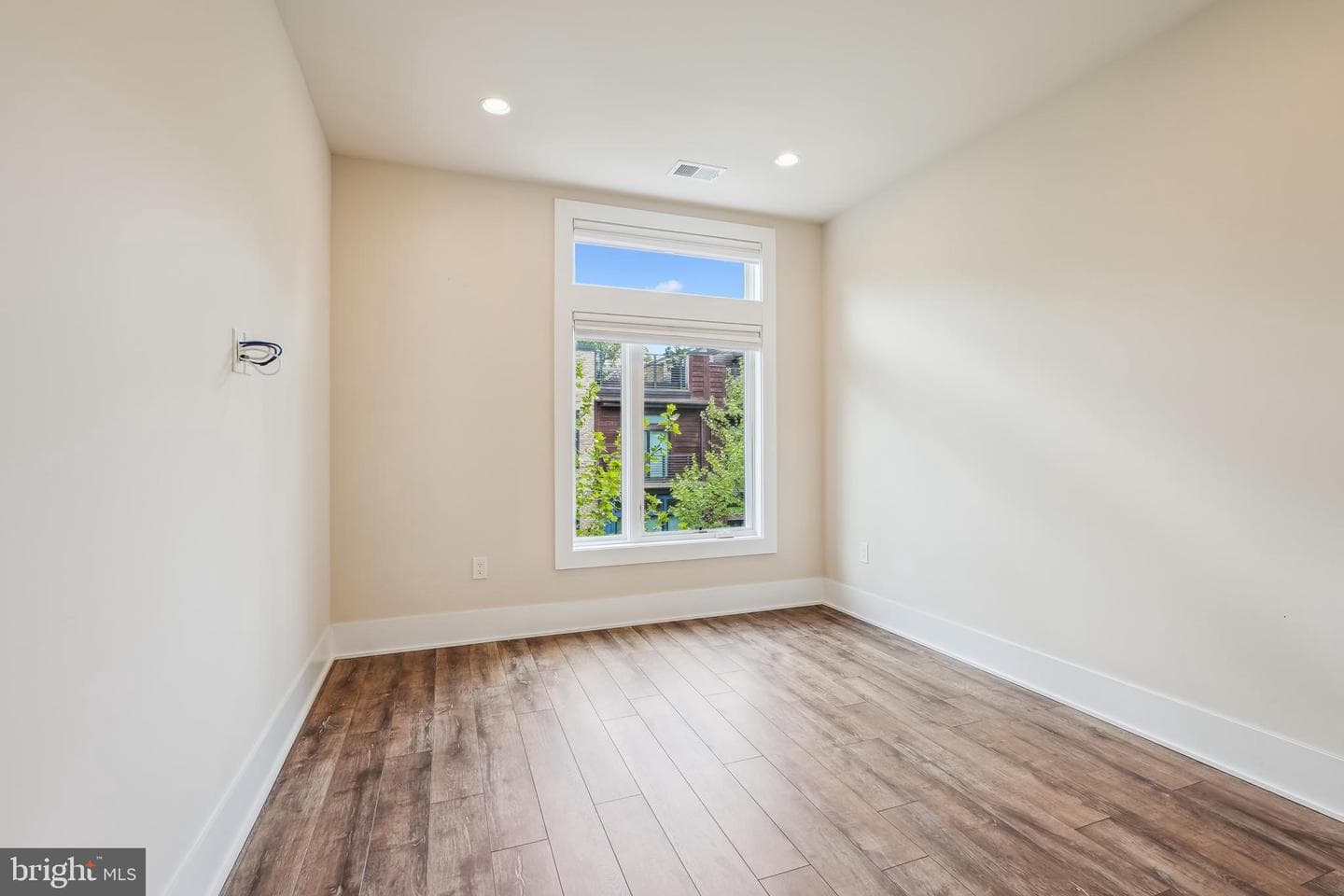 10010 Laureate Way photo 42