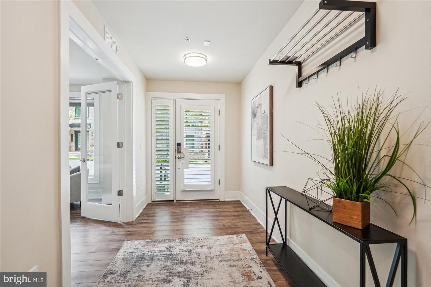 10010 Laureate Way photo 6