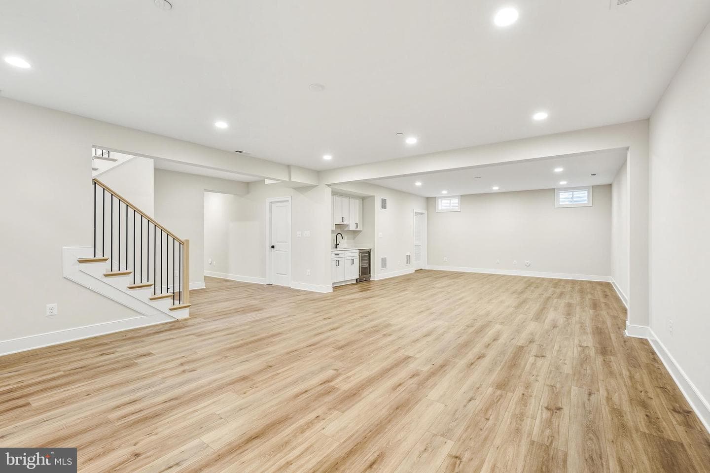 8802 Ridge Road photo 25
