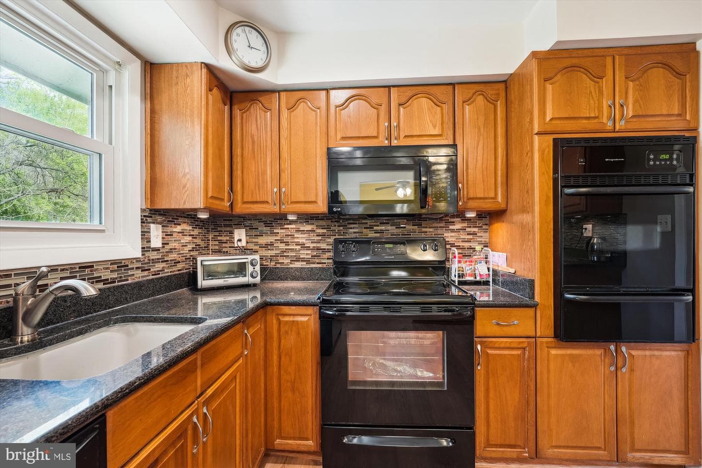5407 Manorfield Road photo 4