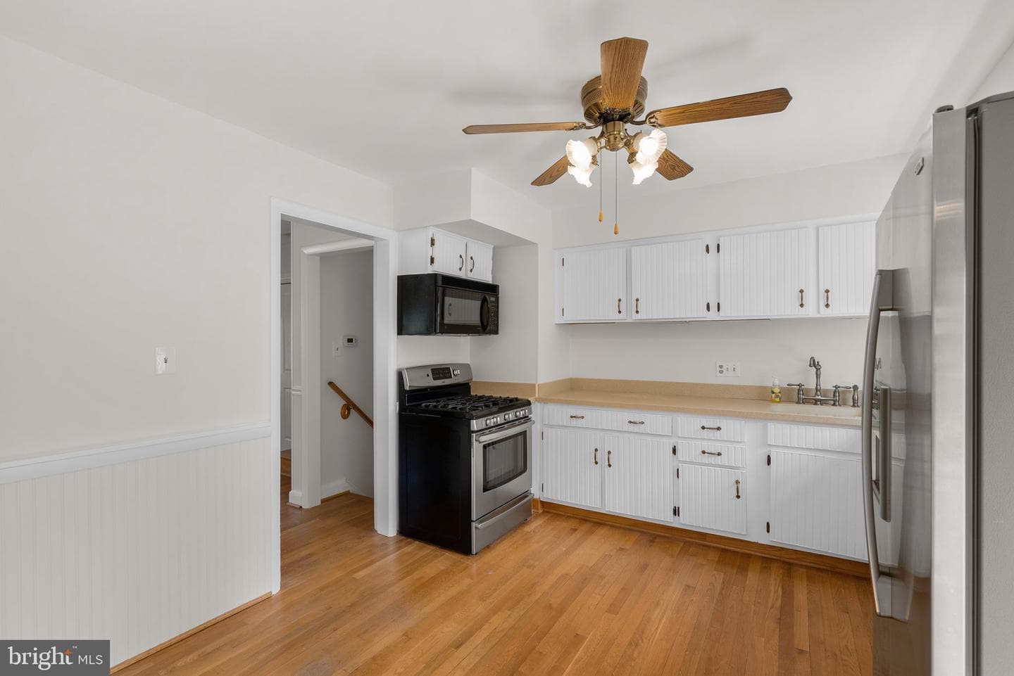 4712 Iris Street photo 13