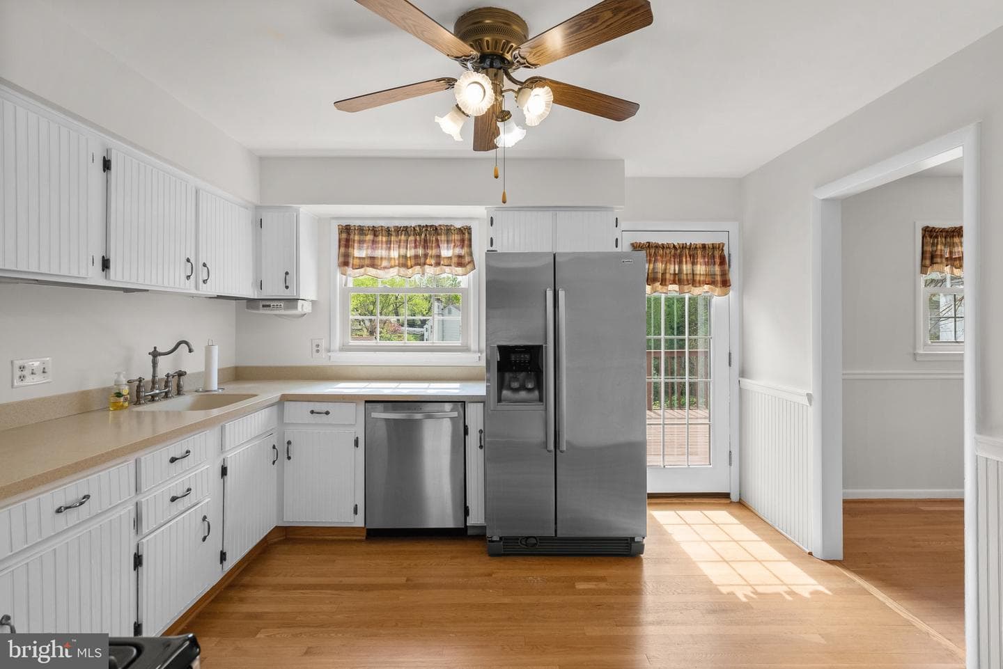 4712 Iris Street photo 15