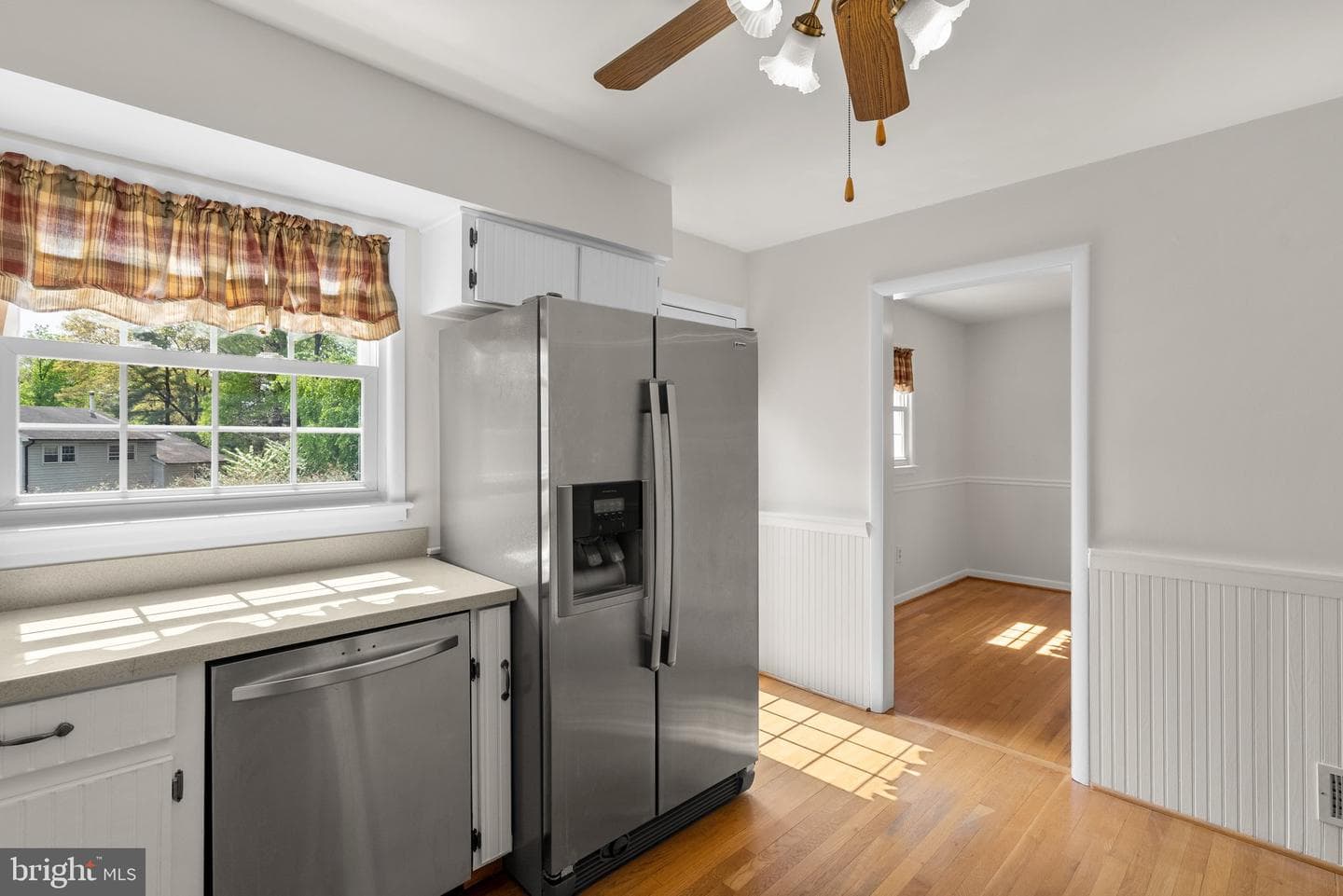 4712 Iris Street photo 16