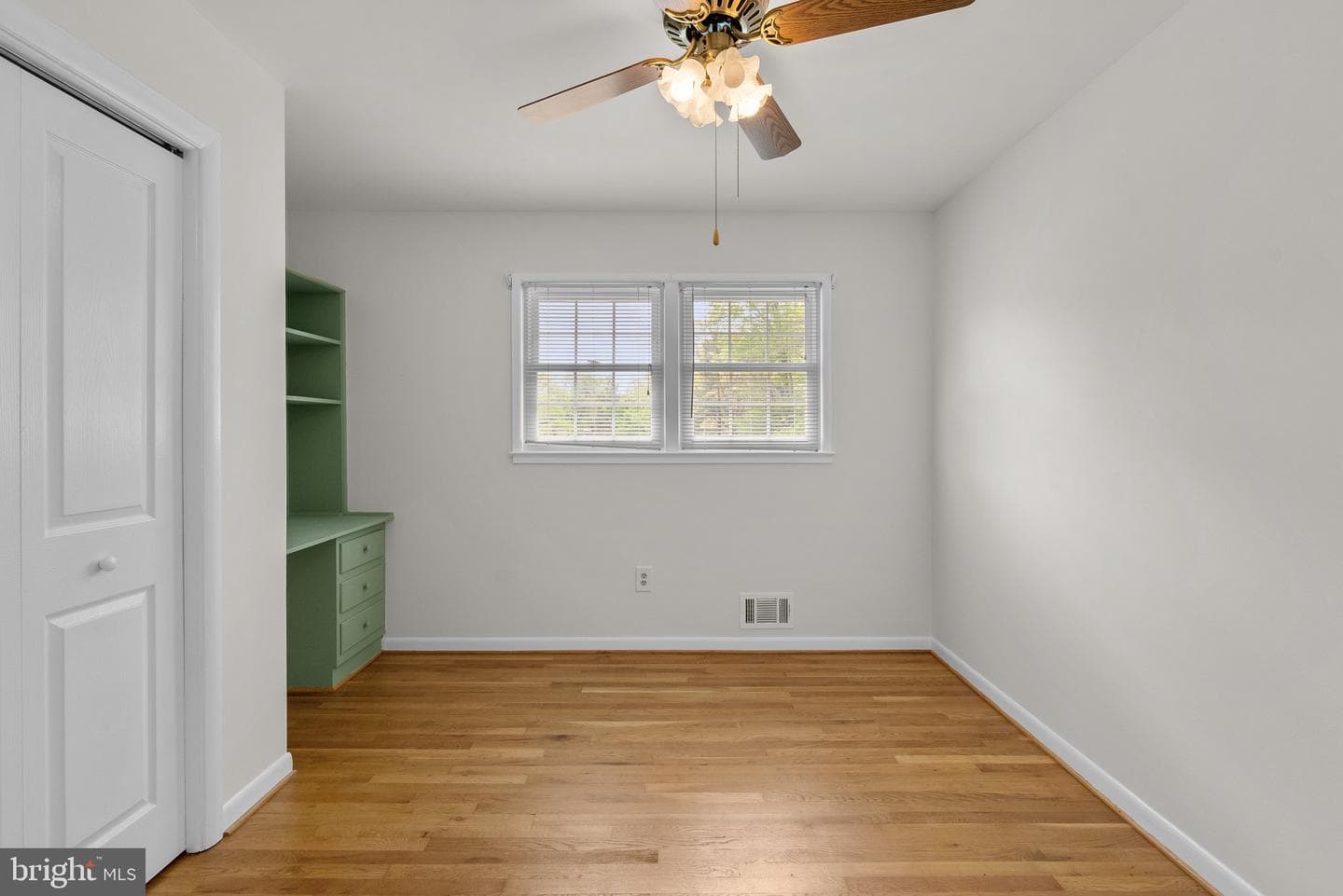 4712 Iris Street photo 22