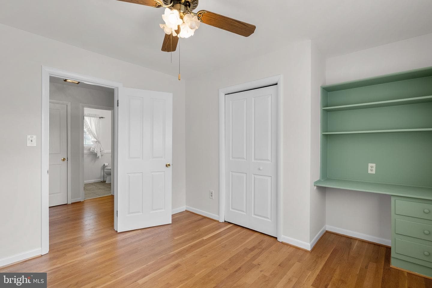 4712 Iris Street photo 23