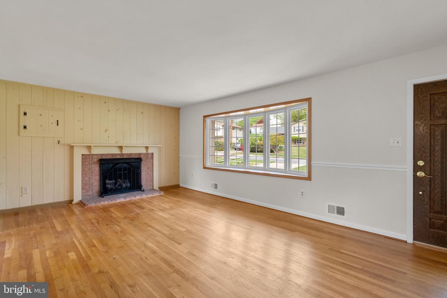 4712 Iris Street photo 6