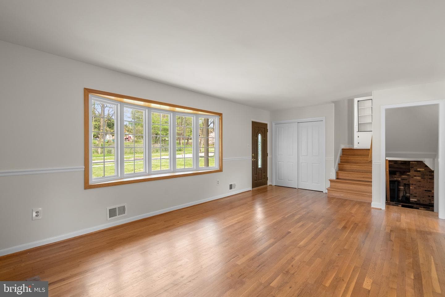 4712 Iris Street photo 7
