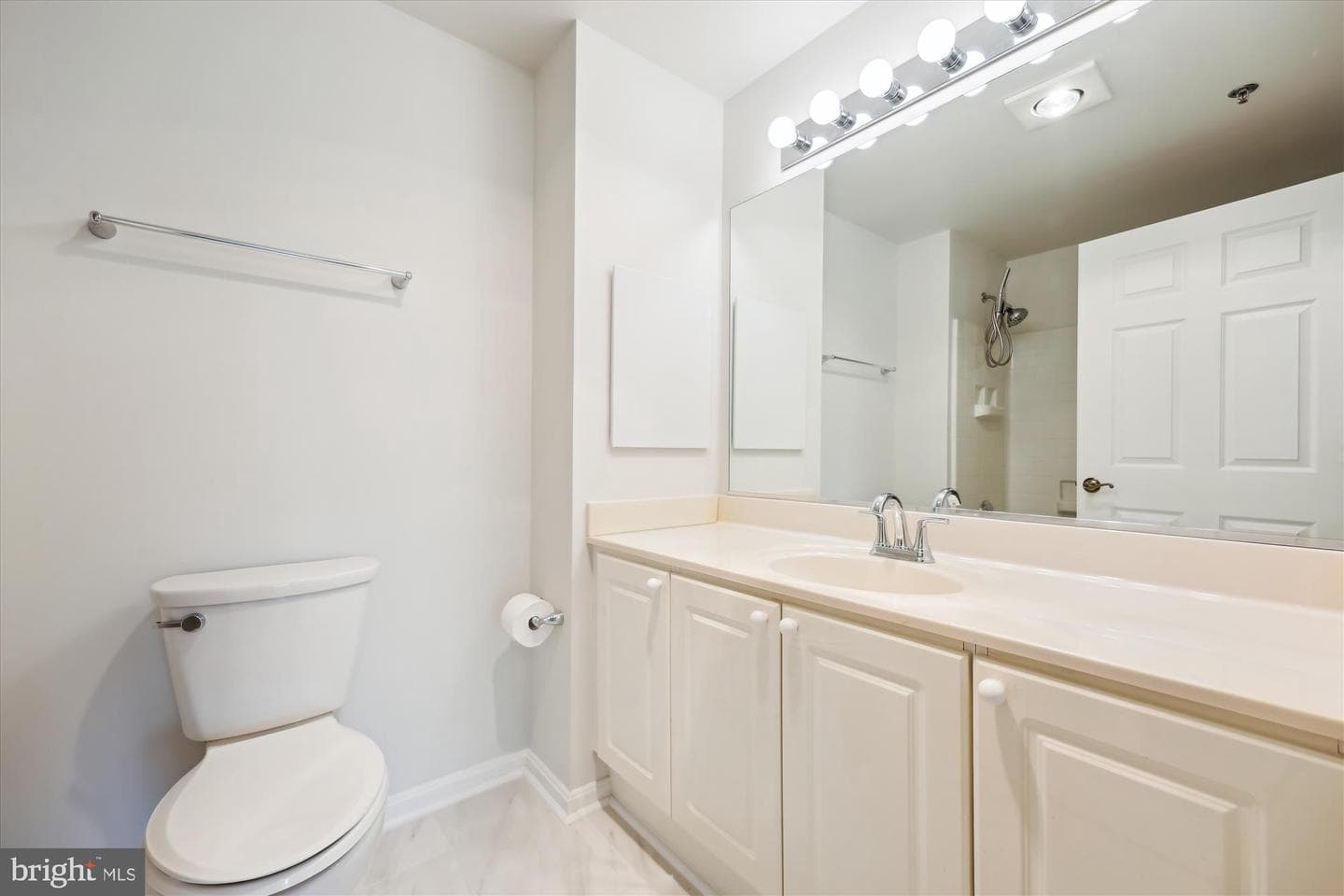 2900 N Leisure World Boulevard #409 photo 26