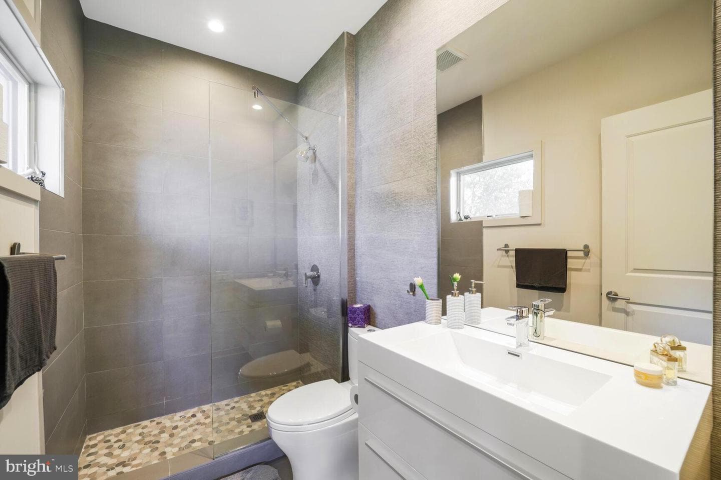 8507 Rayburn Road photo 20