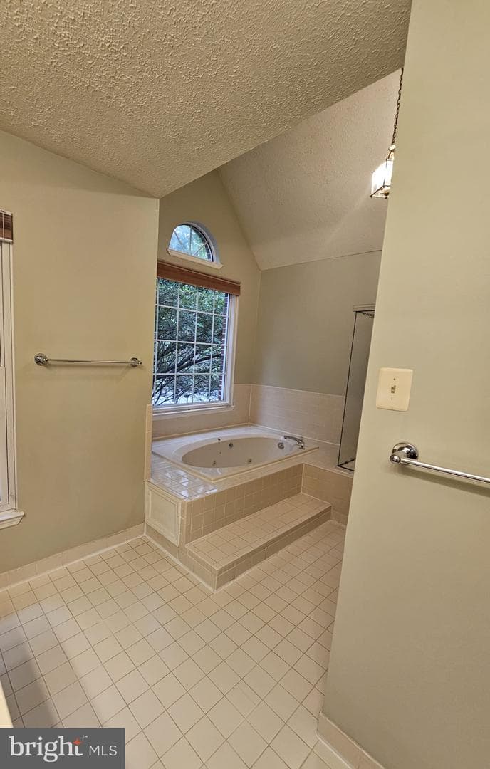 303 Saybrooke View Drive photo 16