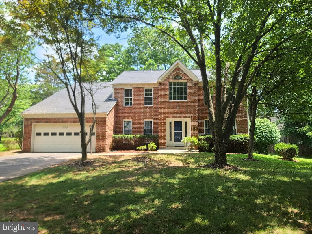 303 Saybrooke View Drive photo 2